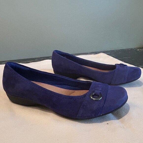 NEW (NWOT) Clarks Propose Spire blue suede ballet flats sz 7.5 - Picture 10 of 16